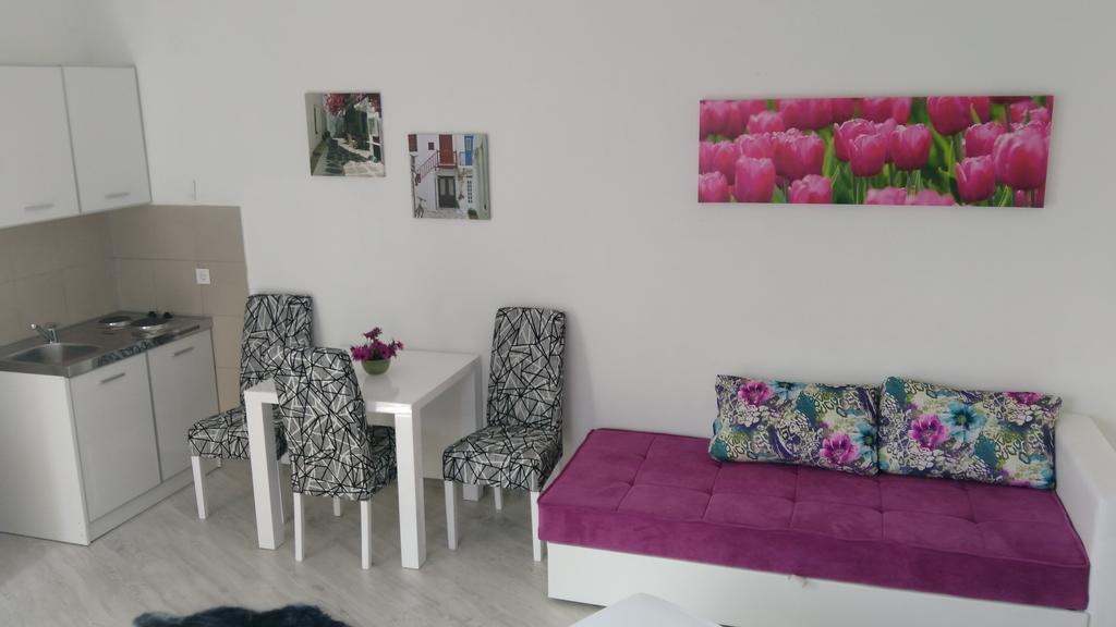 Apartments Jadran 헤르섹 외부 사진
