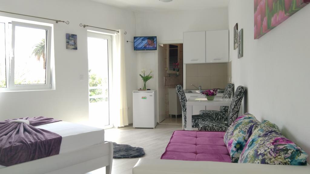 Apartments Jadran 헤르섹 외부 사진